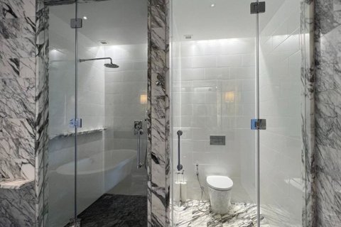 Condominio de 2 dormitorios en Bangkok, Tailandia № 180969 - foto 16