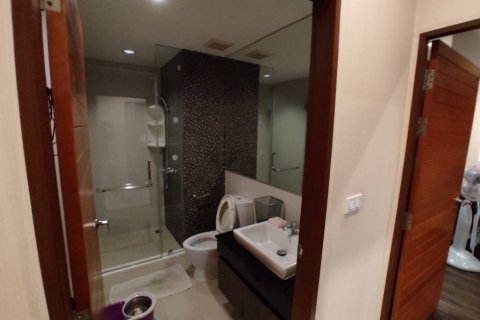 Condominio de 2 dormitorios en Pattaya, Tailandia № 53976 - foto 11