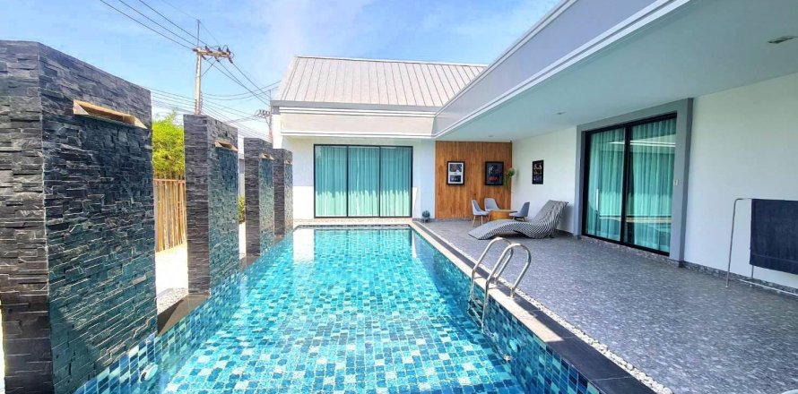 Casa de 3 dormitorios en Pattaya, Tailandia № 53980