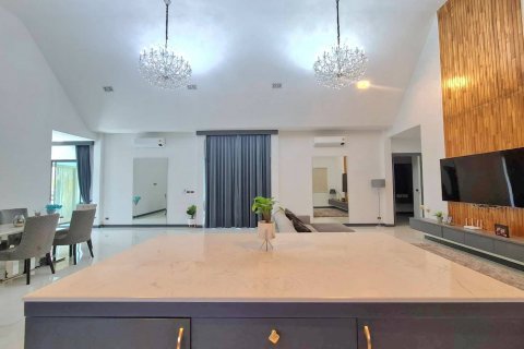 Casa de 3 dormitorios en Pattaya, Tailandia № 53980 - foto 18