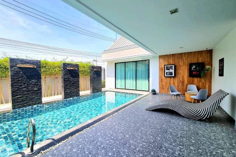 Casa de 3 dormitorios en Pattaya, Tailandia № 53980 - foto 3