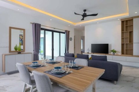 Chalet de 4 dormitorios en Hua Hin, Tailandia № 163761 - foto 5