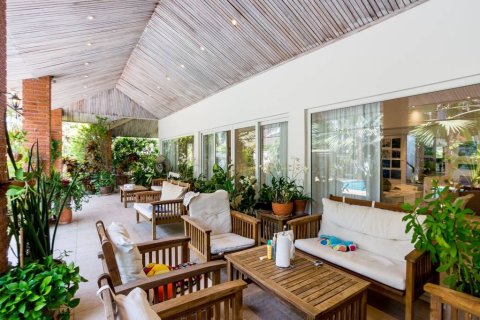 Chalet de 6 dormitorios en Hua Hin, Tailandia № 163762 - foto 6