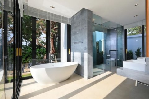 Chalet de 4 dormitorios en Bang Tao, Tailandia № 191189 - foto 6
