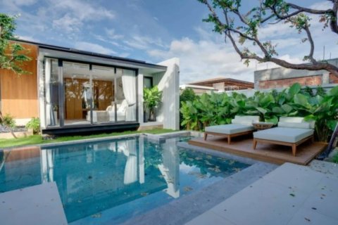 Chalet de 4 dormitorios en Bang Tao, Tailandia № 191189 - foto 3