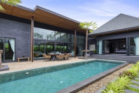 Villa in Rawai, Thailand 4 bedrooms № 191186