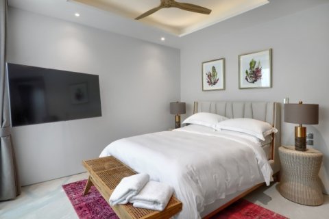 Chalet de 3 dormitorios en Phuket, Tailandia № 191190 - foto 8