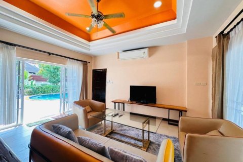 Chalet de 3 dormitorios en Phuket, Tailandia № 154512 - foto 5