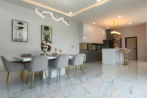 Chalet de 3 dormitorios en Sattahip, Tailandia № 172737 - foto 4