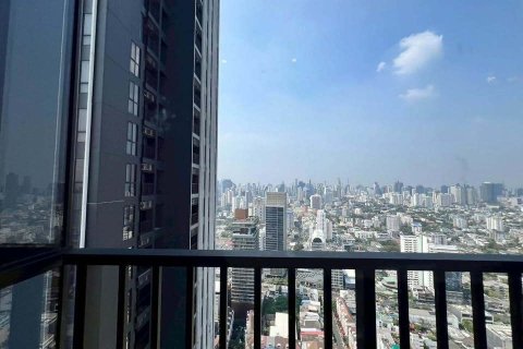Estudio en el condominio en Watthana, Bangkok, Tailandia № 163288 - foto 13