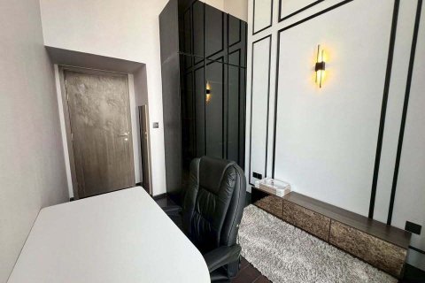 Estudio en el condominio en Watthana, Bangkok, Tailandia № 163288 - foto 4