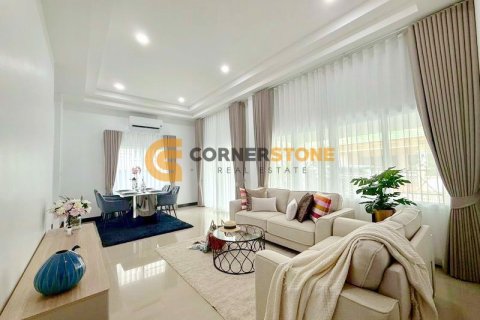 Estudio en Pattaya, Tailandia № 157803 - foto 3