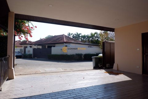 Estudio en Bang Lamung, Tailandia № 157801 - foto 3