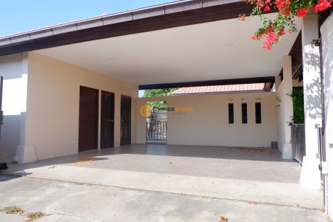 Estudio en Bang Lamung, Tailandia № 157801 - foto 2