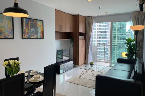 Condominio de 3 dormitorios en Phra Khanong, Bangkok, Tailandia № 143482
