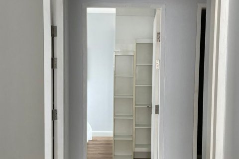 Condominio de 3 dormitorios en Phra Khanong, Bangkok, Tailandia № 143482 - foto 8