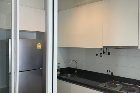 Condominio de 3 dormitorios en Phra Khanong, Bangkok, Tailandia № 143482 - foto 13