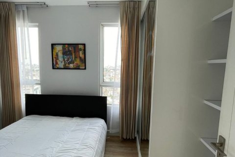 Condominio de 3 dormitorios en Phra Khanong, Bangkok, Tailandia № 143482 - foto 7