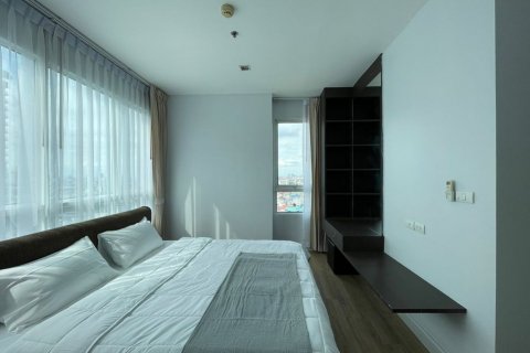 Condominio de 3 dormitorios en Phra Khanong, Bangkok, Tailandia № 143482 - foto 4