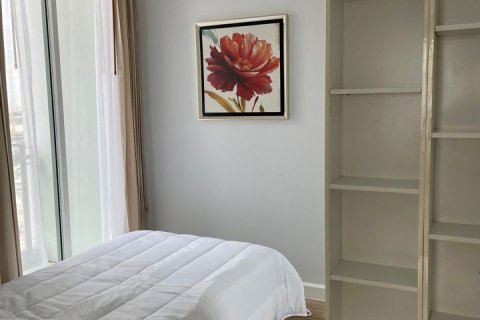 Condominio de 3 dormitorios en Phra Khanong, Bangkok, Tailandia № 143482 - foto 9