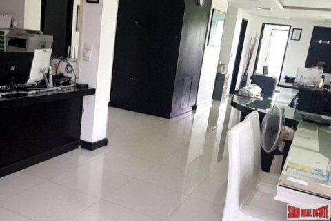 Hotel apartamento de 3 dormitorios en Phuket, Tailandia № 203097 - foto 3