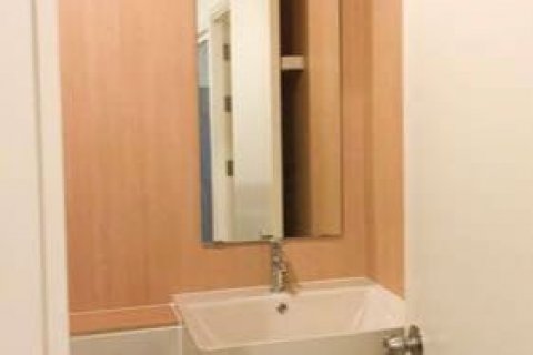 Condominio de 1 dormitorio en Thonburi, Bangkok, Tailandia № 51623 - foto 5