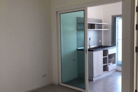 Condominio de 1 dormitorio en Thonburi, Bangkok, Tailandia № 51623 - foto 3