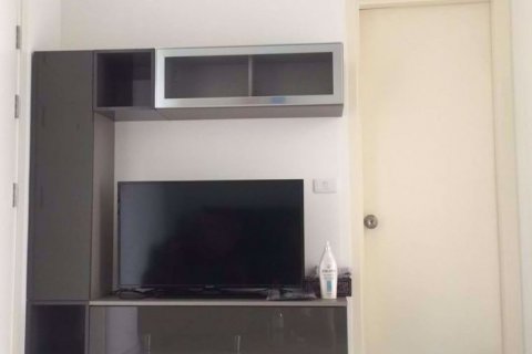 Condominio de 1 dormitorio en Thonburi, Bangkok, Tailandia № 51623 - foto 2