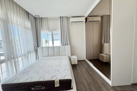 House in Bangkok, Thailand 3 bedrooms № 190336 - photo 7