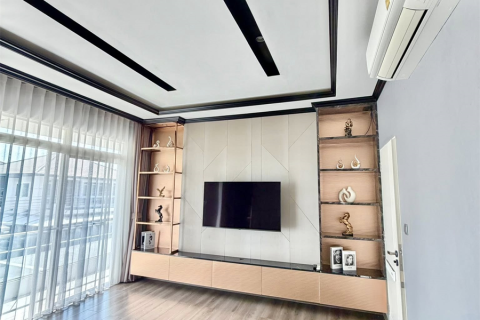 House in Bangkok, Thailand 3 bedrooms № 190336 - photo 10