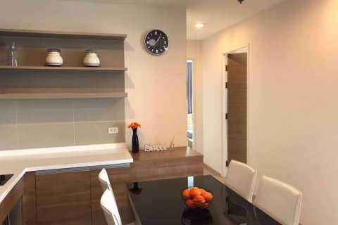 Condo in Khlong Toei, Bangkok, Thailand, 2 bedrooms № 47950 - photo 3