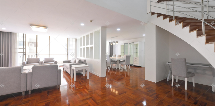 Apartamento de 3 dormitorios en Bangkok, Tailandia № 190230