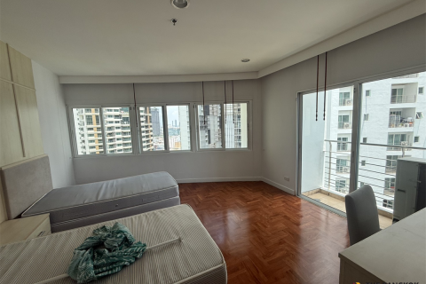 Wohnung in Bangkok, Thailand 3 Schlafzimmer № 190233 - Foto 2