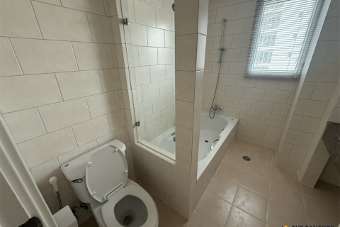 Wohnung in Bangkok, Thailand 3 Schlafzimmer № 190233 - Foto 3