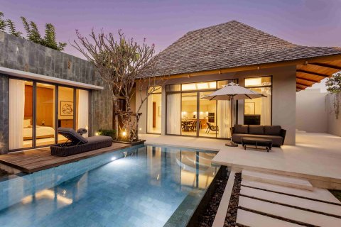 Chalet de 4 dormitorios en Phuket, Tailandia № 156486