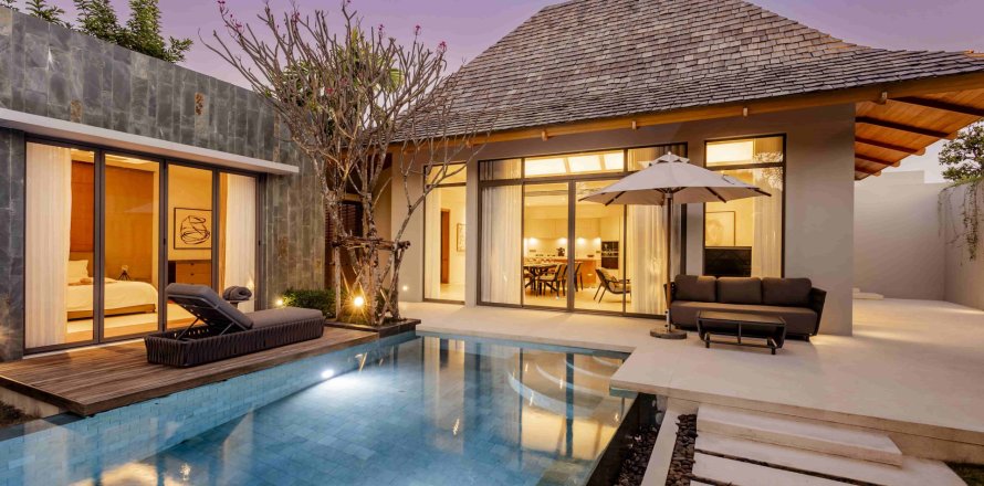 Villa in Phuket, Thailand 4 Schlafzimmer № 156486