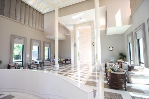 Condominio de 4 dormitorios en Suan Luang, Bangkok, Tailandia № 134004 - foto 9
