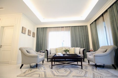 Condominio de 4 dormitorios en Suan Luang, Bangkok, Tailandia № 134004 - foto 12