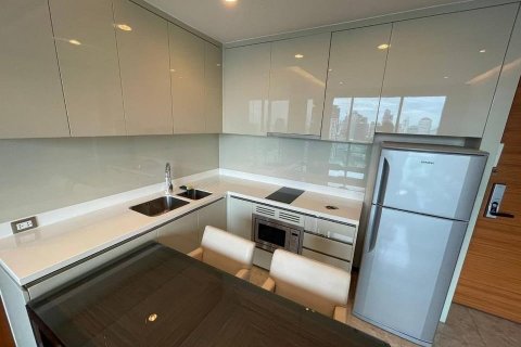 Condominio de 2 dormitorios en Watthana, Bangkok, Tailandia № 134010 - foto 4