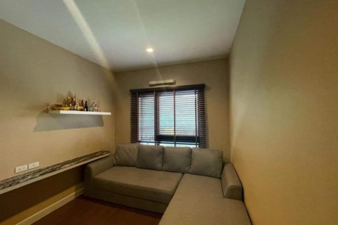 Condominio de 3 dormitorios en Suan Luang, Bangkok, Tailandia № 134007 - foto 12