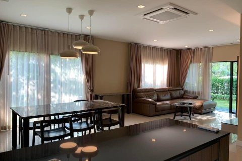 Condominio de 3 dormitorios en Suan Luang, Bangkok, Tailandia № 134007 - foto 6