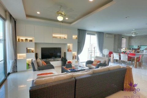 Casa de 3 dormitorios en Hang Dong, Tailandia № 113984