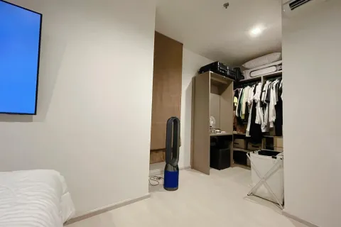 Condominio de 2 dormitorios en Khlong Toei, Bangkok, Tailandia № 173853 - foto 4
