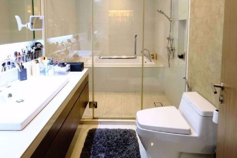 Sobre plano Bright Sukhumvit 24 en Bangkok, Tailandia № 36707 - foto 6