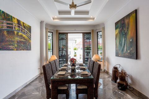 Chalet de 3 dormitorios en Hua Hin, Tailandia № 168716 - foto 26