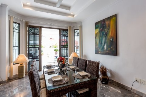 Chalet de 3 dormitorios en Hua Hin, Tailandia № 168716 - foto 25