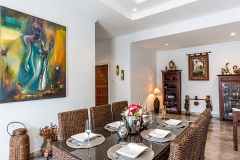 Chalet de 3 dormitorios en Hua Hin, Tailandia № 168716 - foto 23