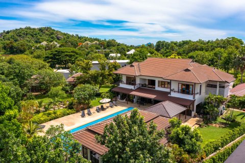 Chalet de 9 dormitorios en Cha-am, Tailandia № 168719 - foto 2