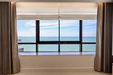 Condominio de 2 dormitorios en Pattaya, Tailandia № 157875 - foto 16