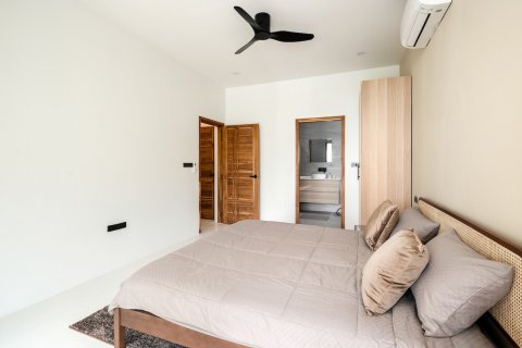 Casa de 4 dormitorios en Ko Samui, Tailandia № 65552 - foto 16